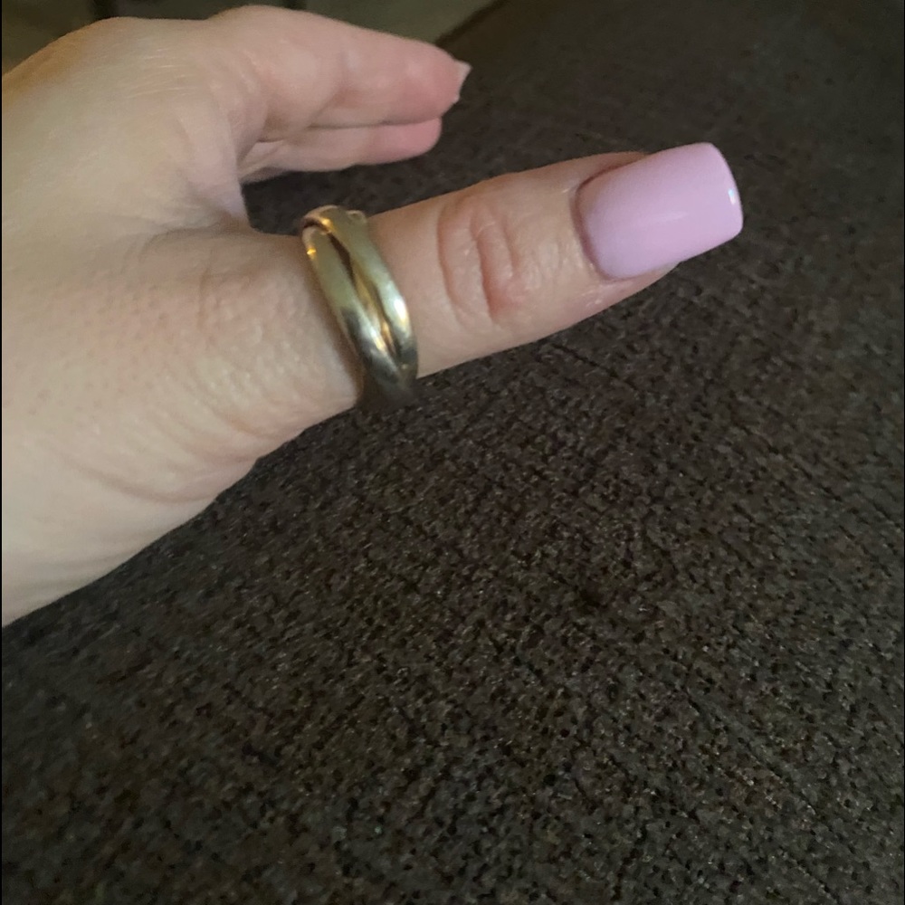 Tri color 10kt gold rolling ring size 10